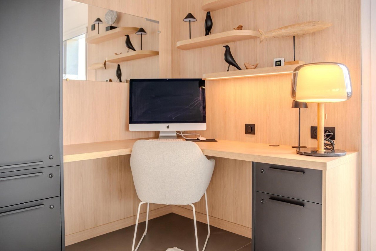 Coin bureau