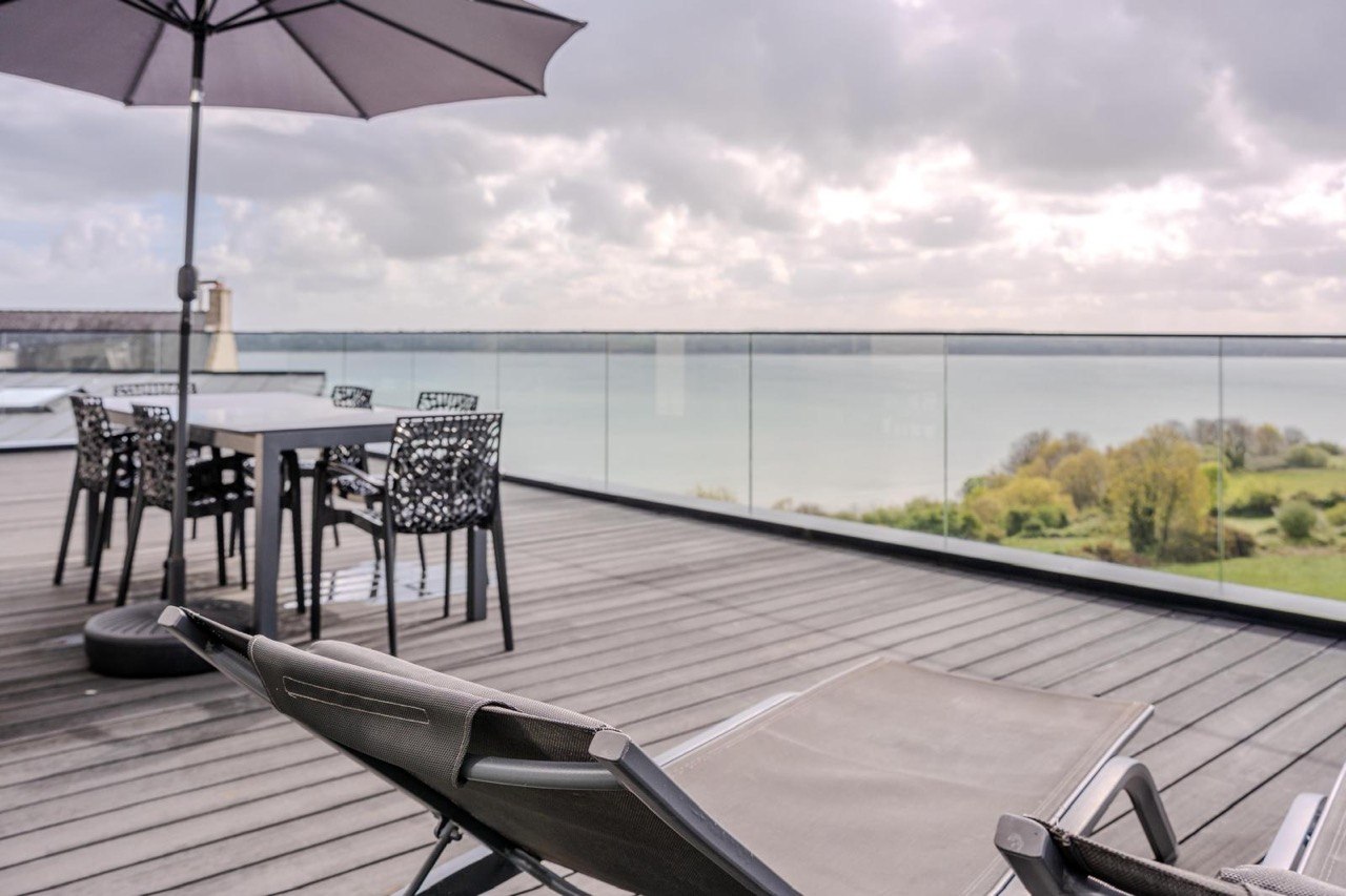 Terrasse et solarium vue mer
