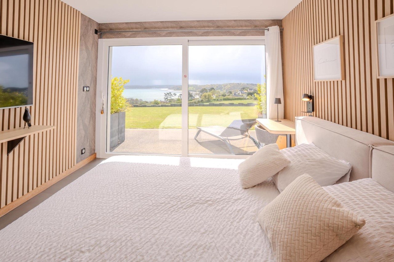 Chambre vue mer et jardin
